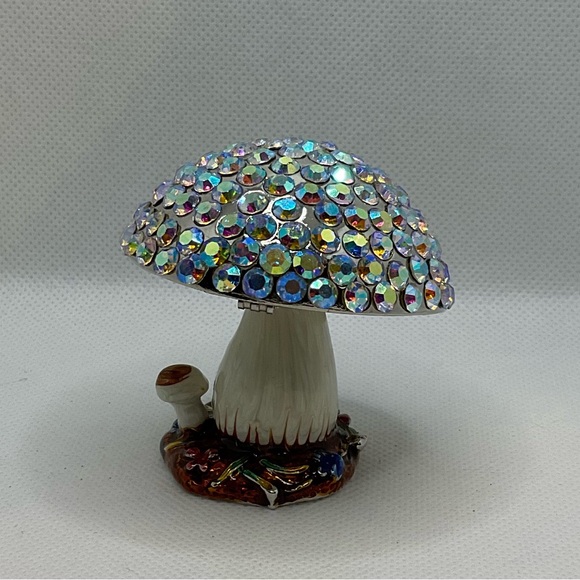 Objet D’ Art #79 Whimsical Magic Mushroom Metal Jeweled Enameled Trinket Box - Picture 1 of 5